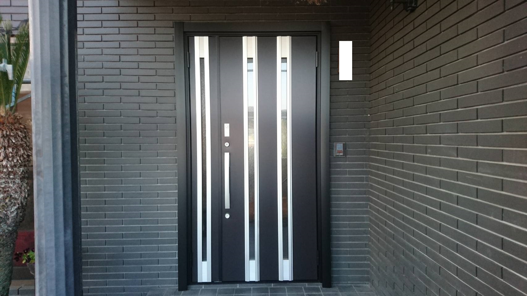 シーエス建材トーヨー住器の玄関ドア　取替え工事　リフォームの施工後の写真1